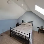 Lombard House - Boutique Hotel In Swansea